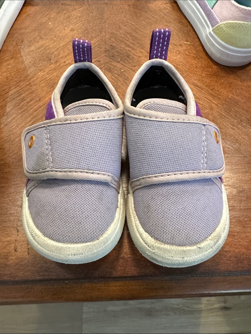 Bogs Kids Slip-On Sneakers in Light Gray and Purple